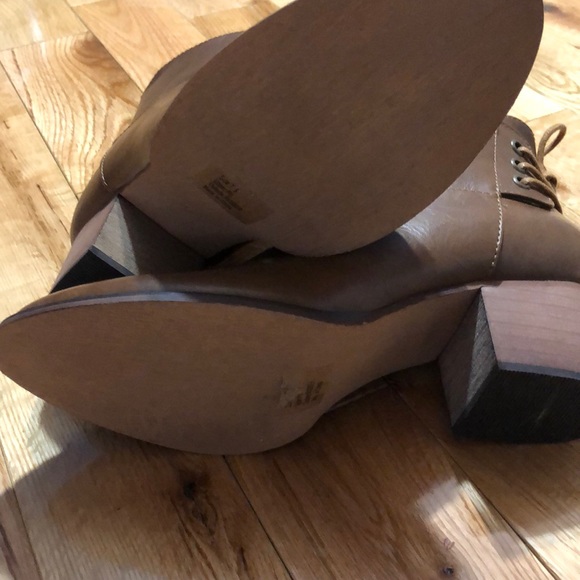 Olivia Miller Booties - Picture 11 of 11